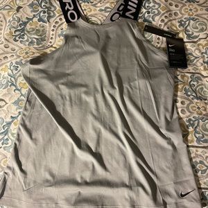 Nike Pro tank